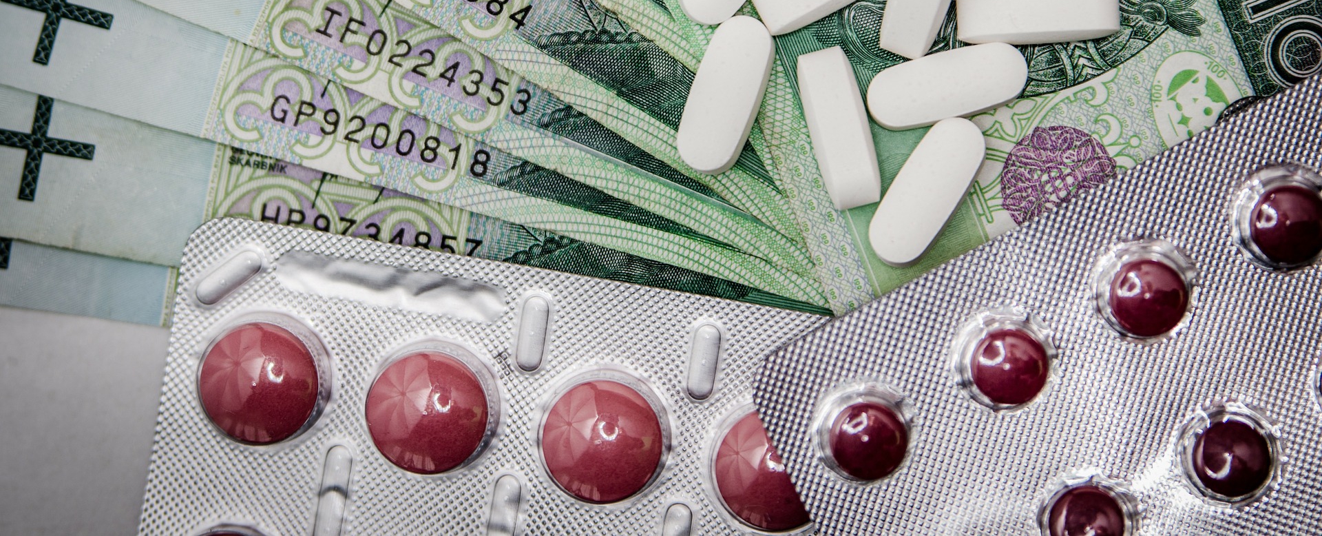 jak kupować bezpiecznie leki w internecie?