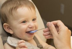 rozszerzanie diety niemowlaka
