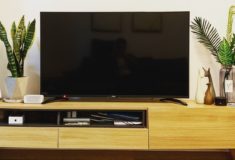 od kiedy dziecko może oglądać tv?